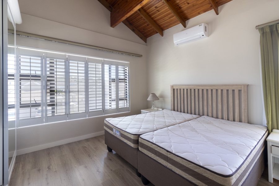 5 Bedroom Property for Sale in Royal Alfred Marina Eastern Cape
